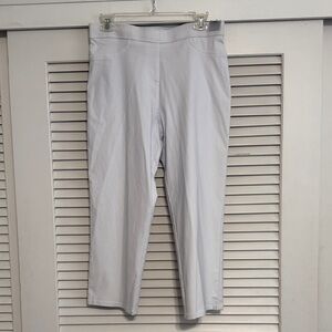 Basic Editions Women's Light Gray Cropped Pants